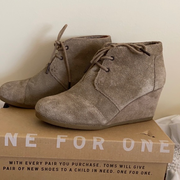Toms Shoes - Toms nude booties